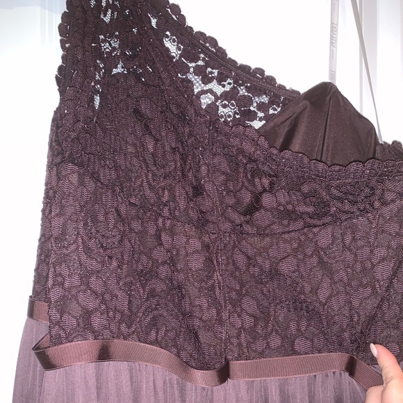 David’s Bridal lace dress - Picture 3 of 5